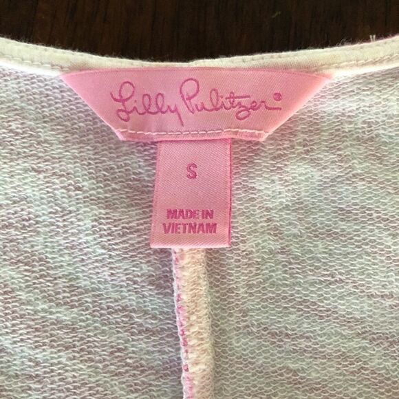 Lilly Pulitzer sleeveless pink & white shift dress with embroidered accent. - Picture 2 of 6